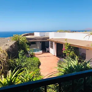 https://immaculate-3-bed-house-with-a-sea-view-in-macher-35571.puertodelcarmen-hotels.org